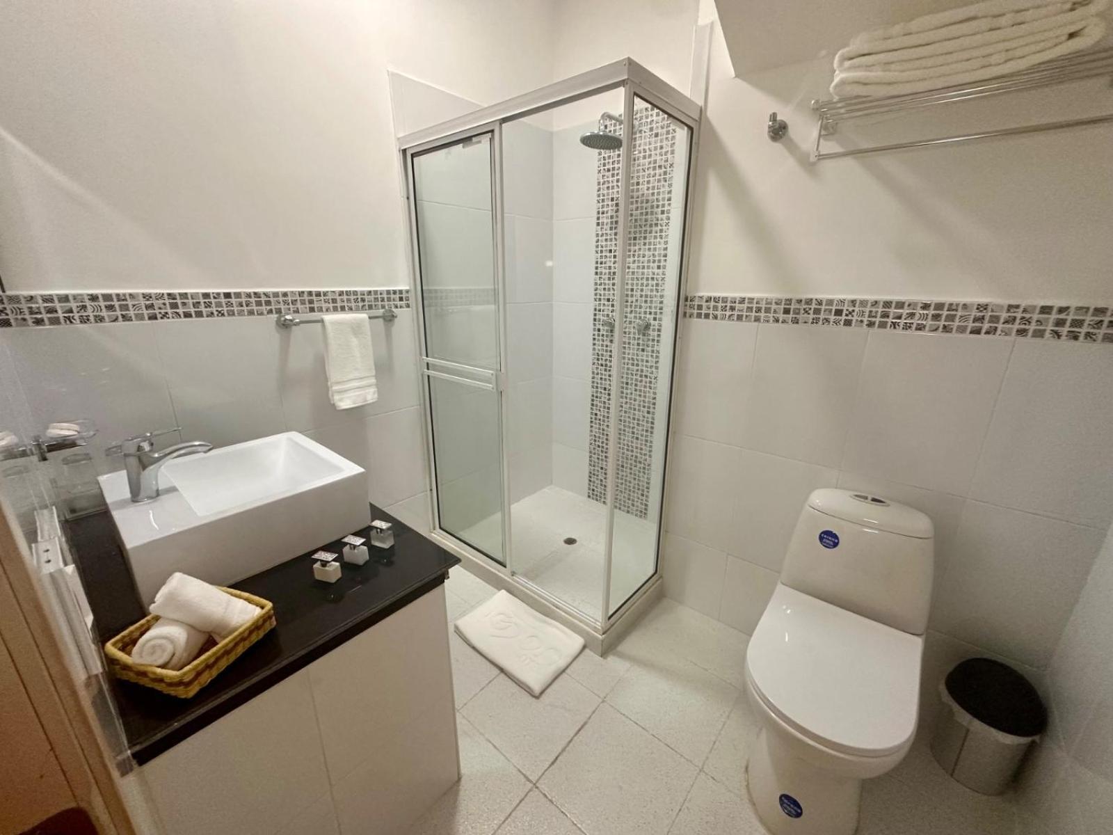 On Apartasuites Cali Kültér fotó